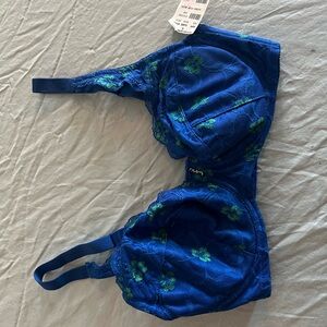 Fredericks of Hollywood LOT floral lace bra and royal blue bustier bodysuit